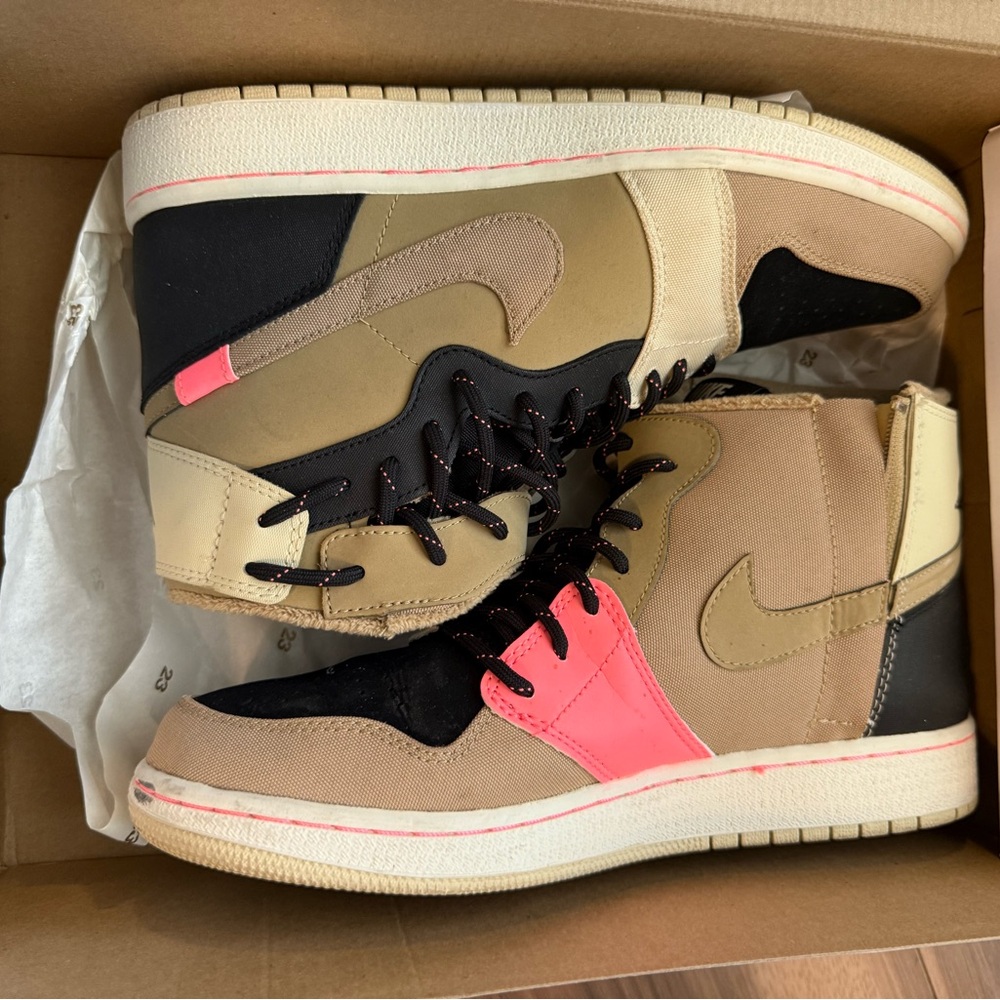 Air Jordan 1 Rebel XX in Beige